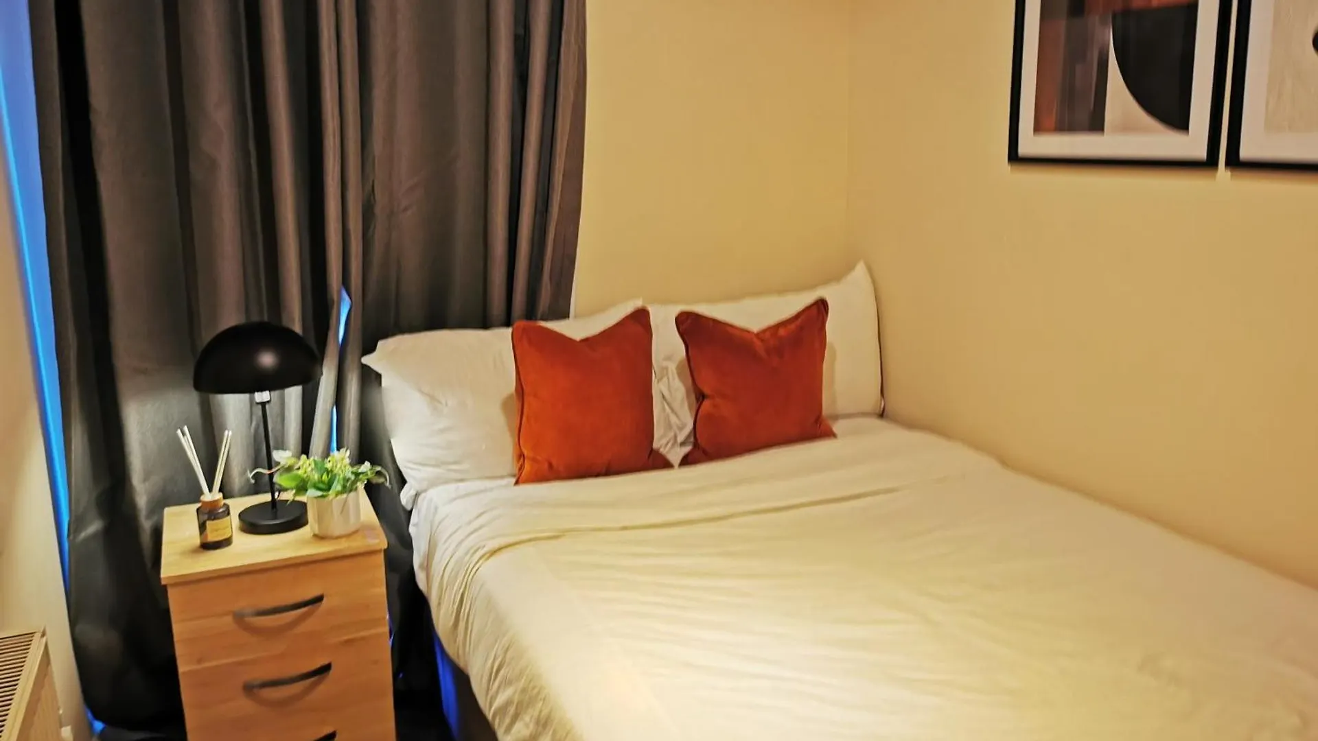 Charming London House With 3 Bedrooms Near O2Arena United Kingdom