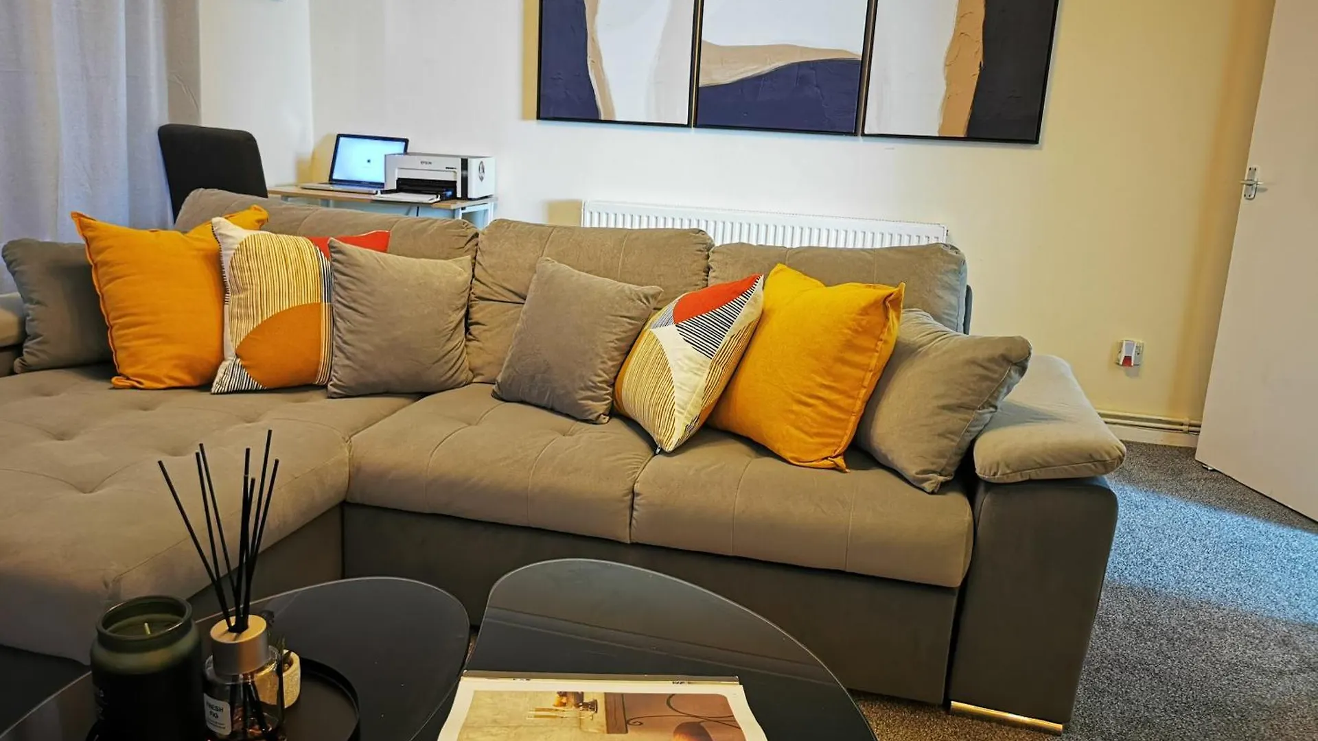 Charming London House With 3 Bedrooms Near O2Arena Holiday home